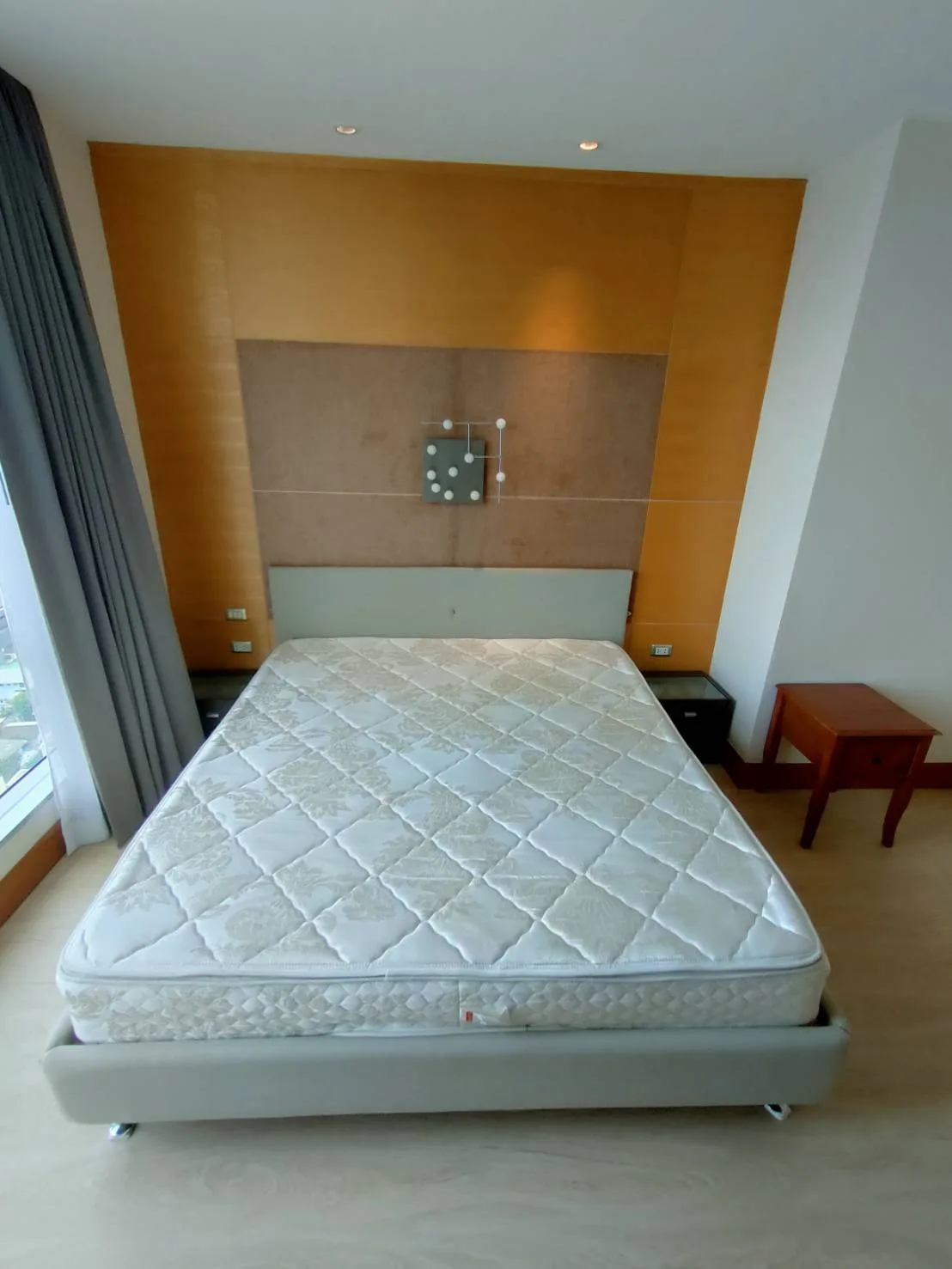 Property photos for Sky Villas Sathorn