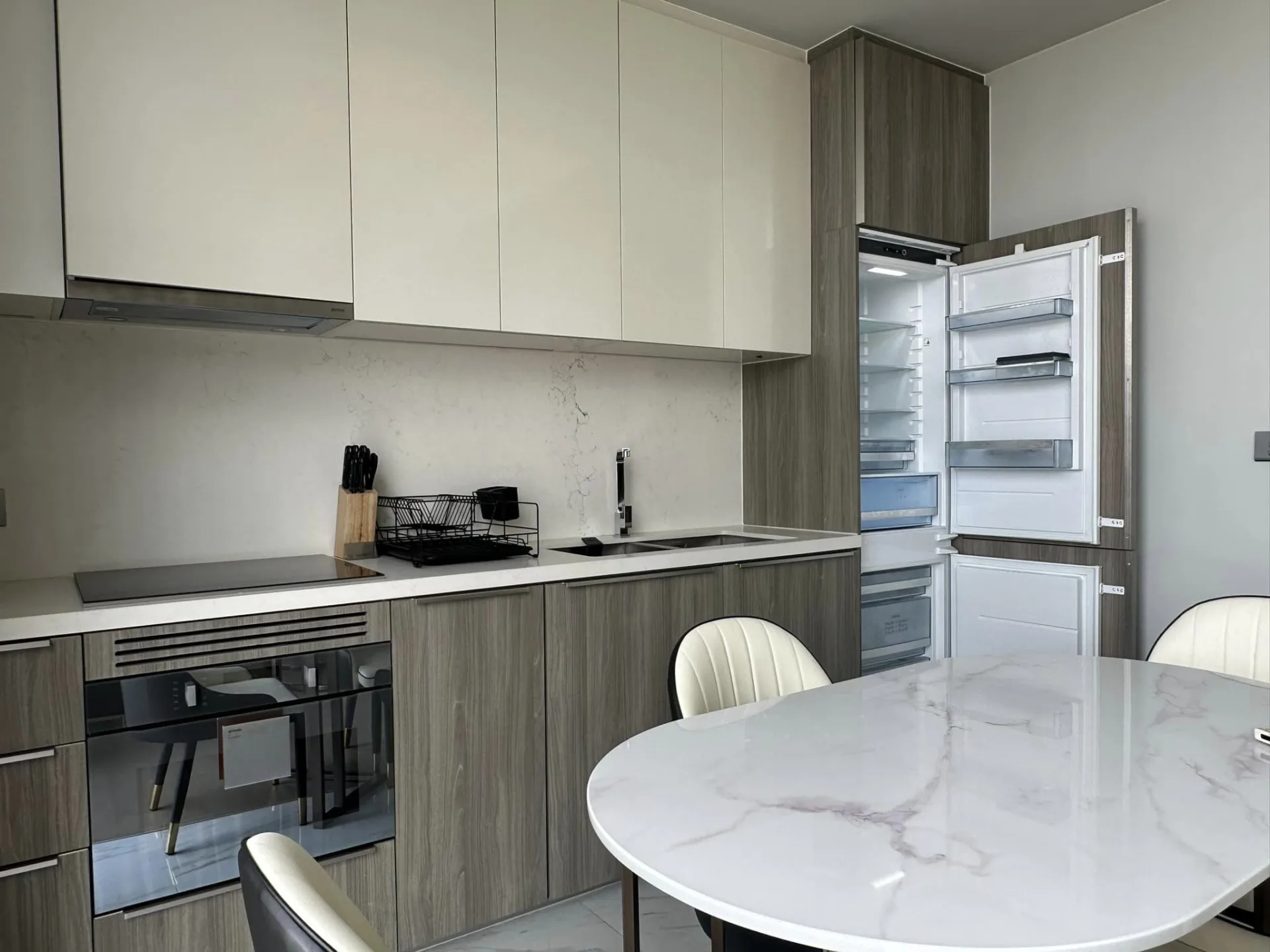 Property photos for Celes Asoke
