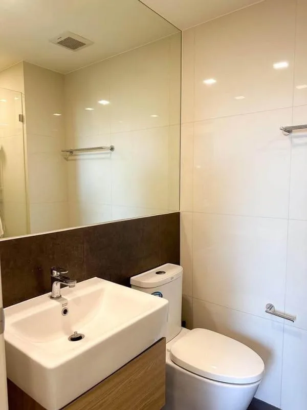 Property photos for Chambers On - nut Station