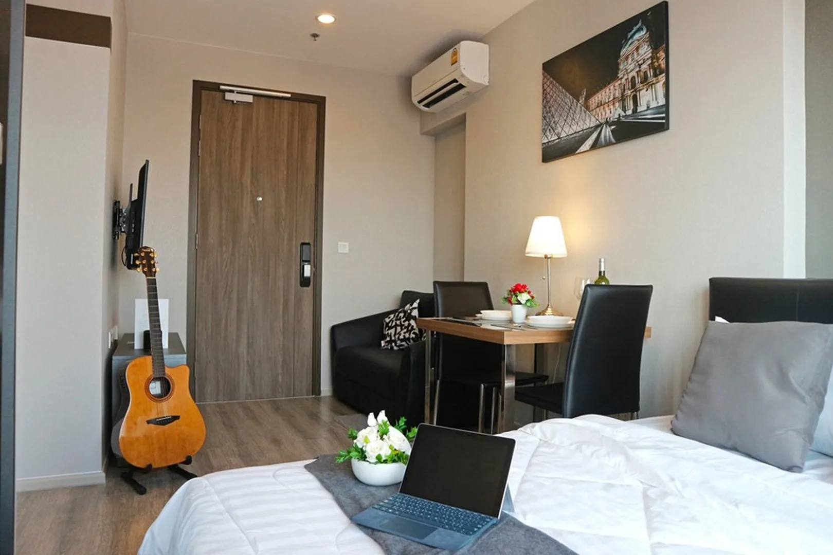 Property photos for Ideo Mobi Asoke