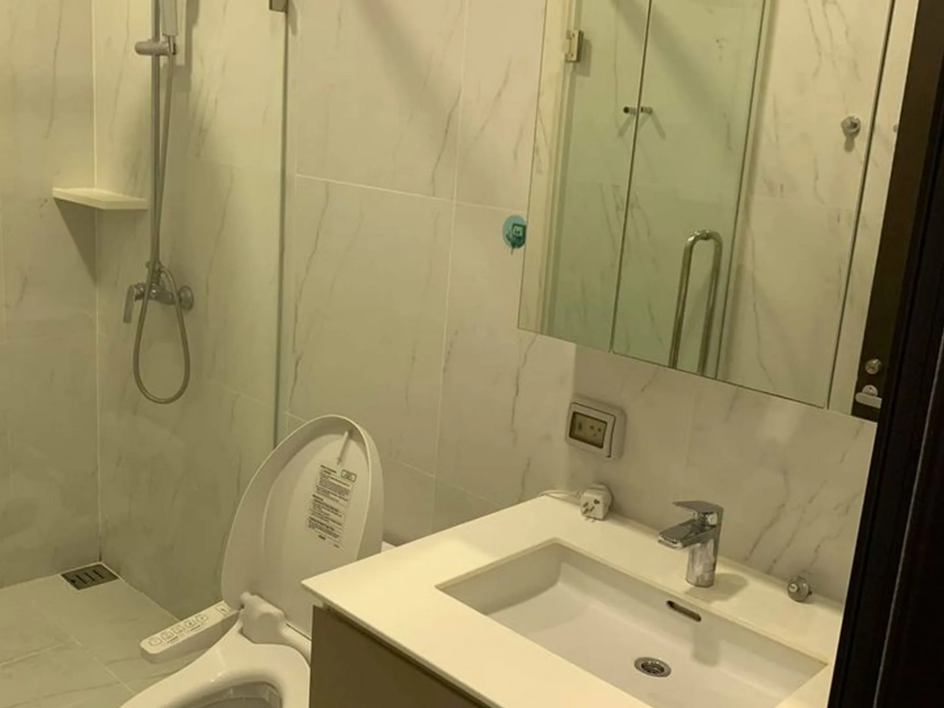 Property photos for Chewathai Residence Asoke