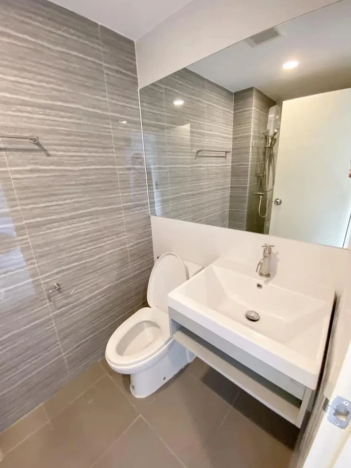 Property photos for Kensington 63