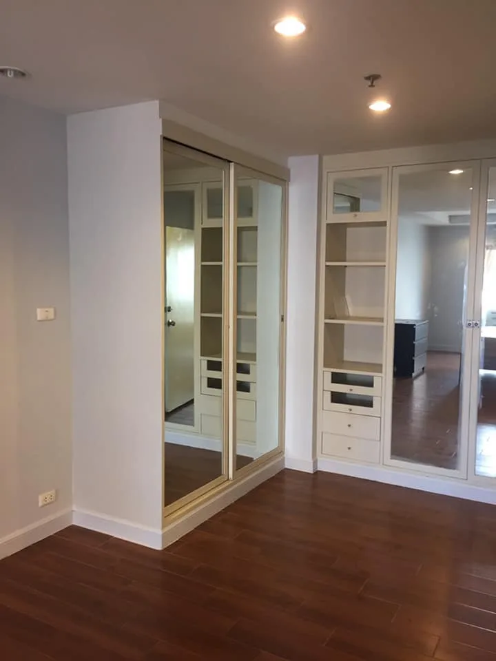 Property photos for The Royal Place 2