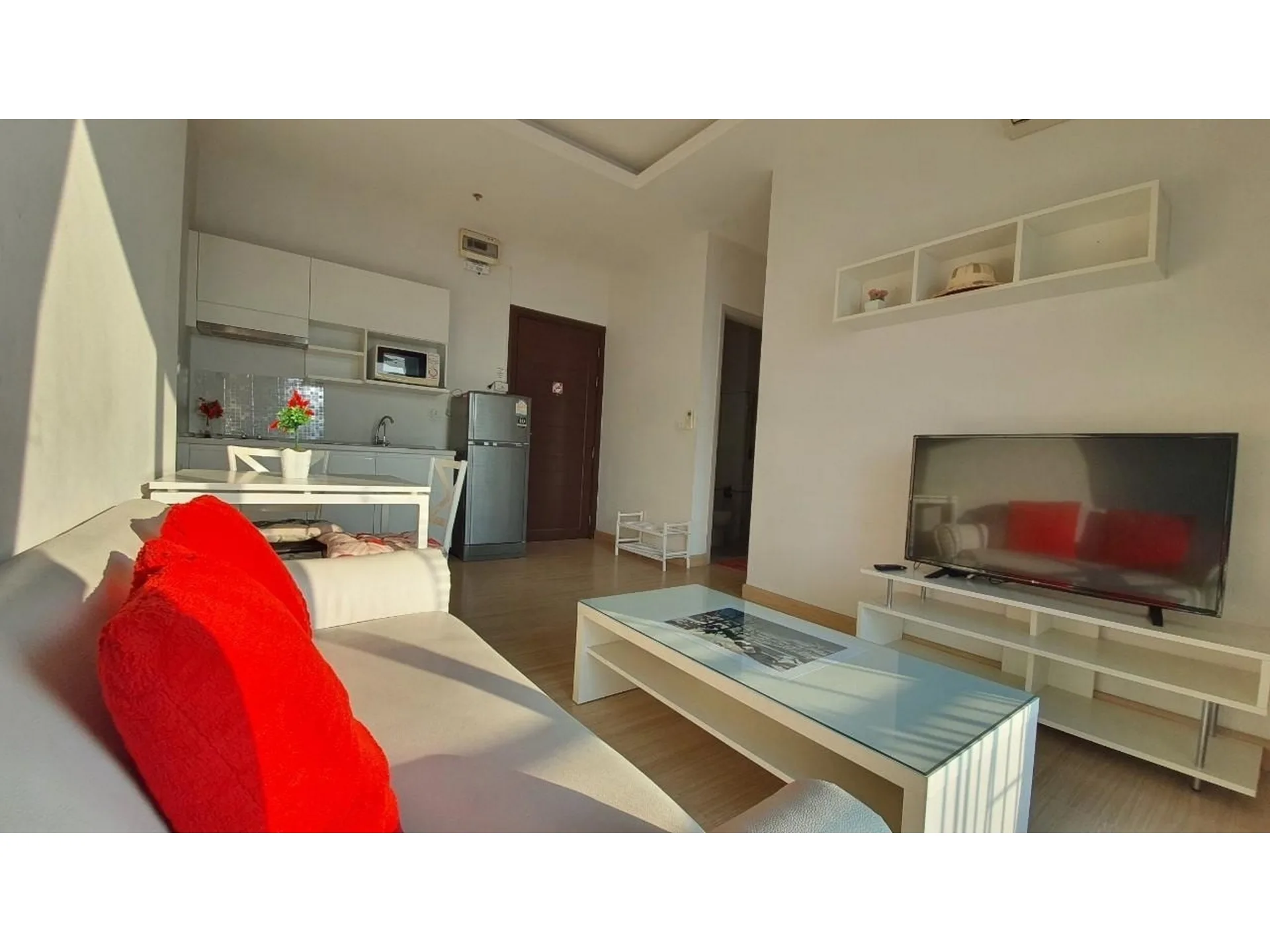 Property photos for Thru Thonglor