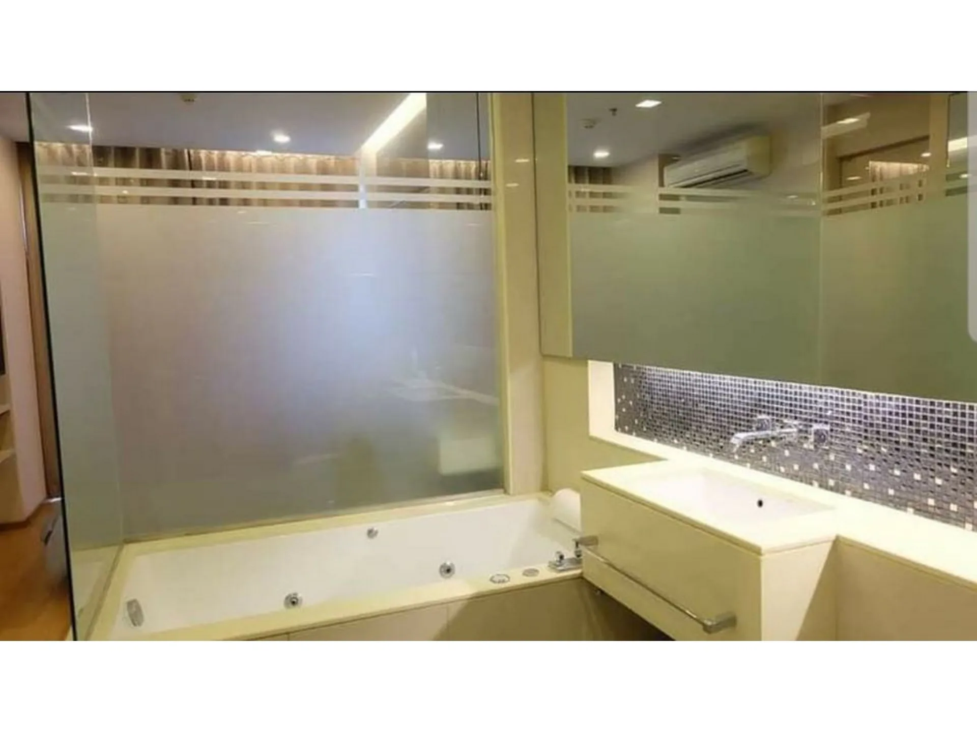 Property photos for The Address Asoke