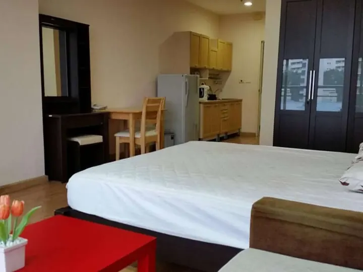 Property photos for Silom Grand Terrace