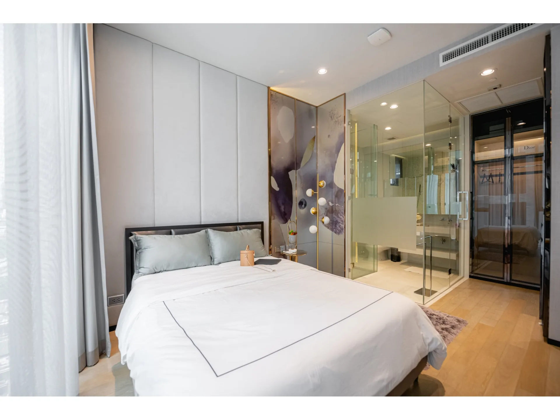 Property photos for Vittorio