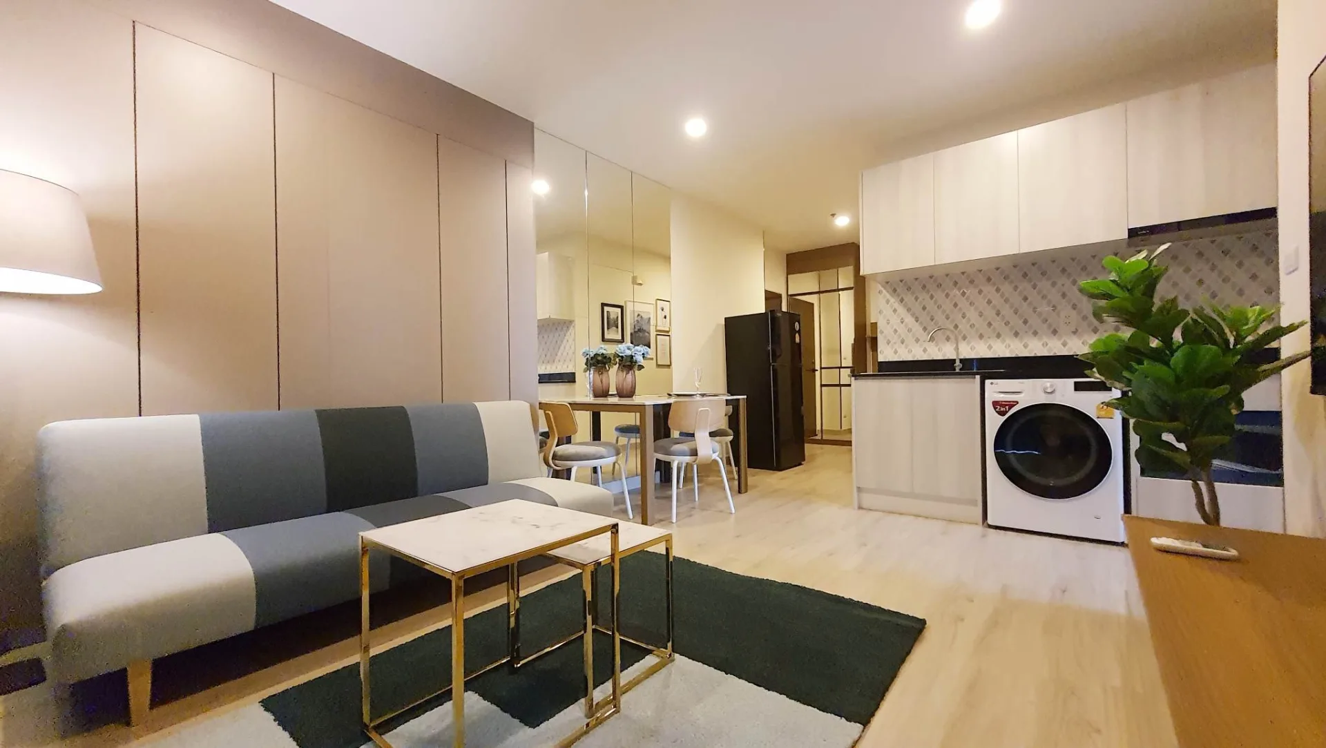 Property photos for Vista Garden