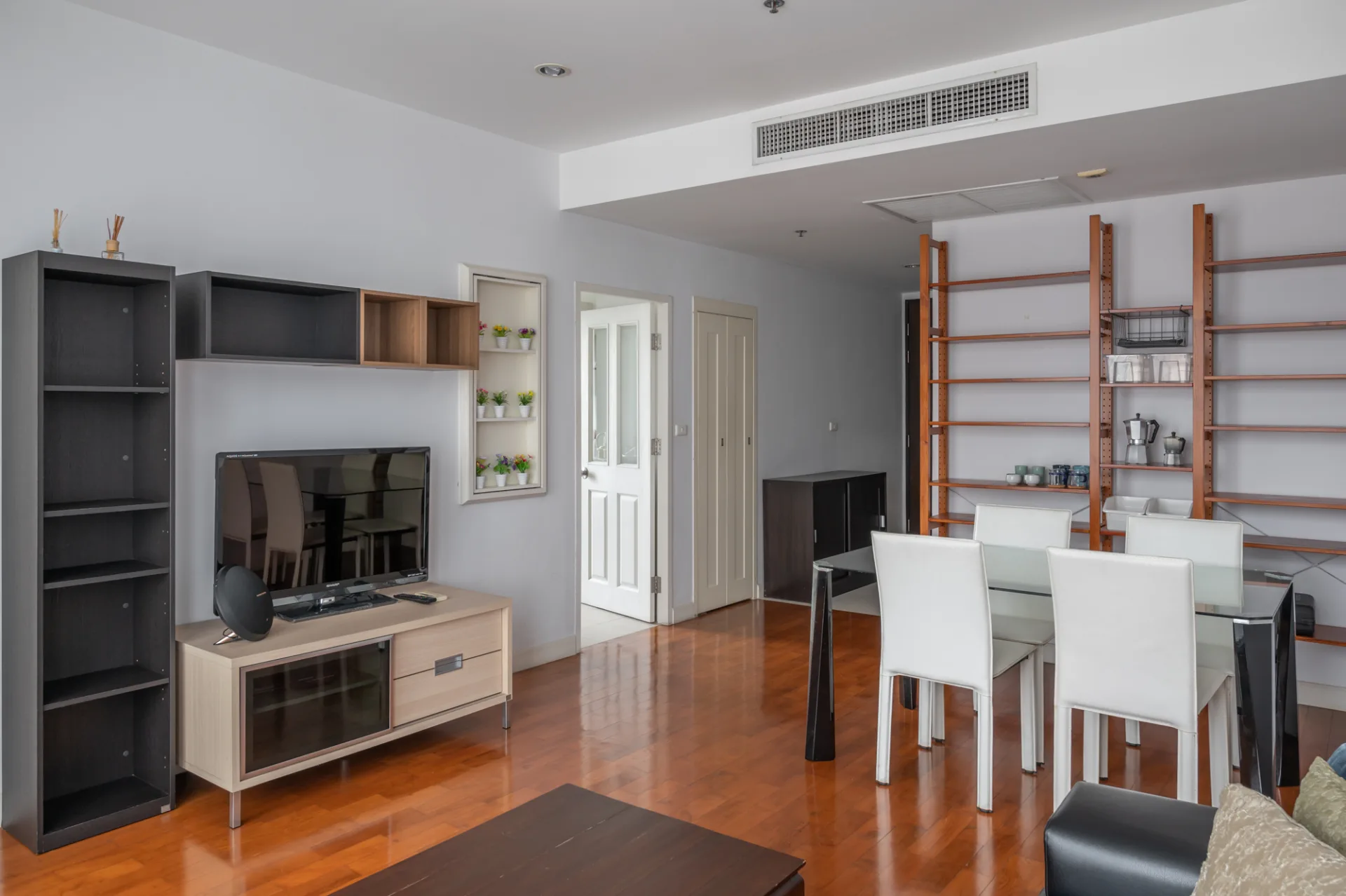 Property photos for Siri Residence