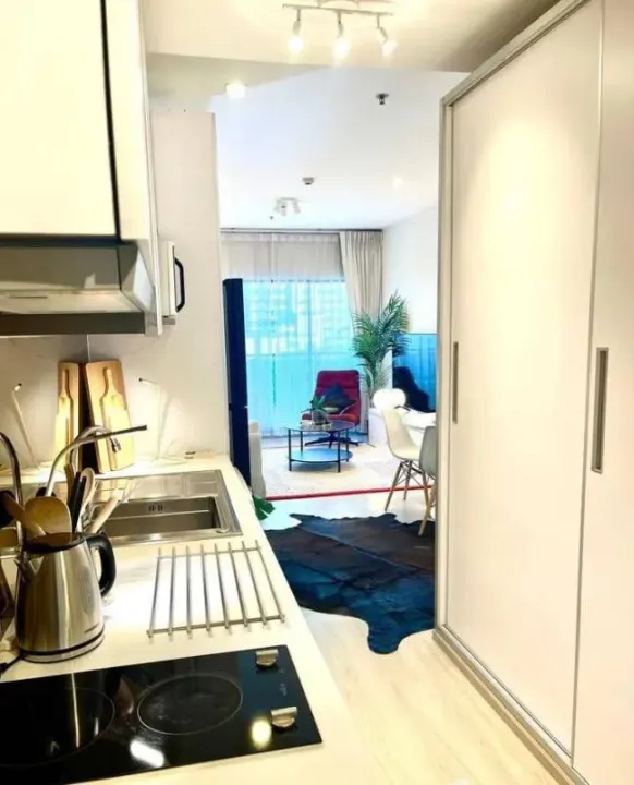 Property photos for Noble Refine