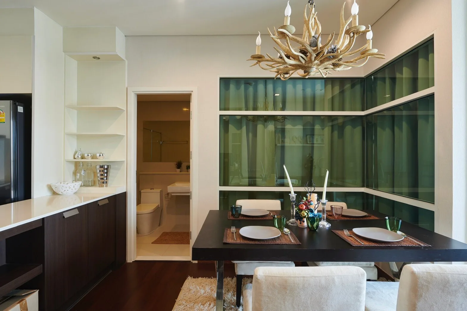 Property photos for Ivy Thonglor