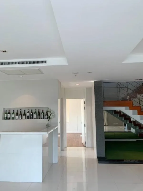 Property photos for Royal Residence Park