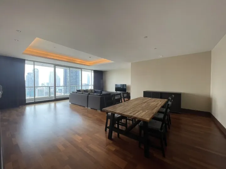 Property photos for Sky Villas Sathorn