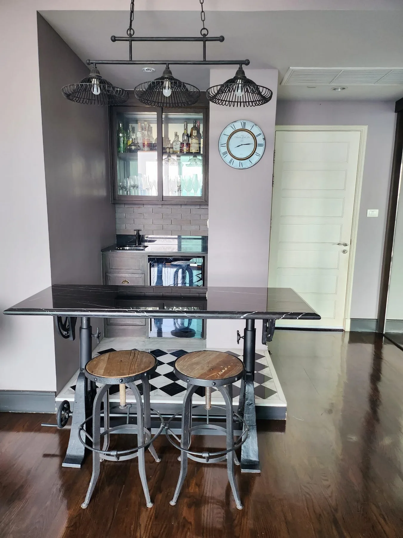 Property photos for Aguston Sukhumvit 22