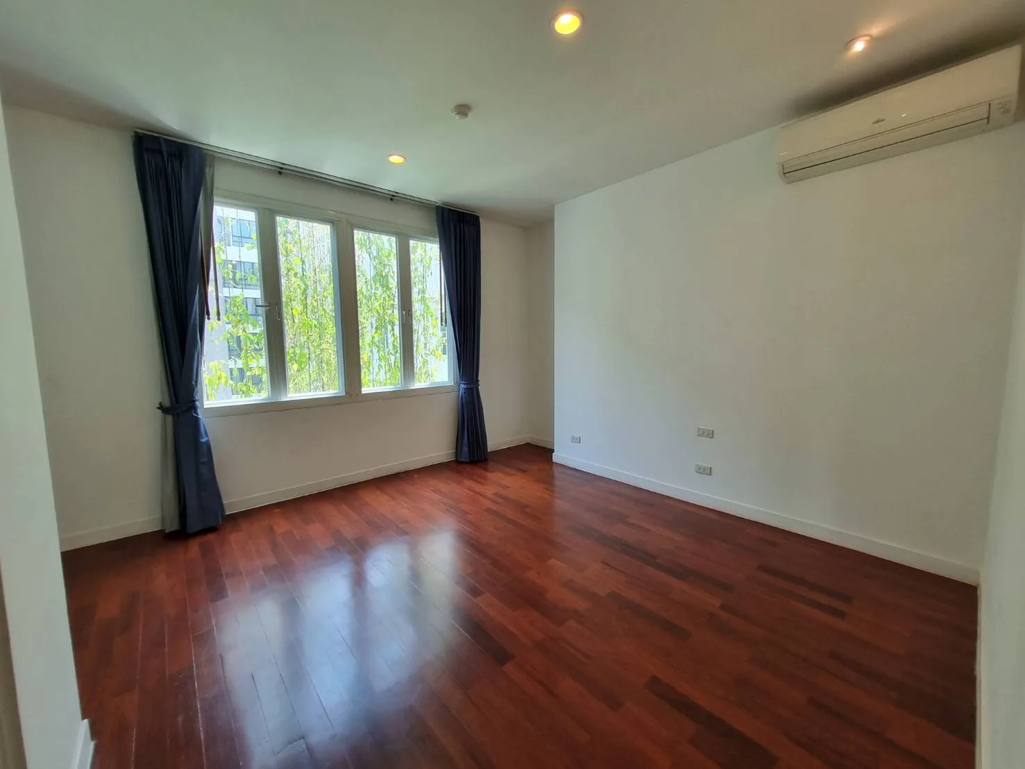 Property photos for The Verandah - Sukhumvit Soi 23