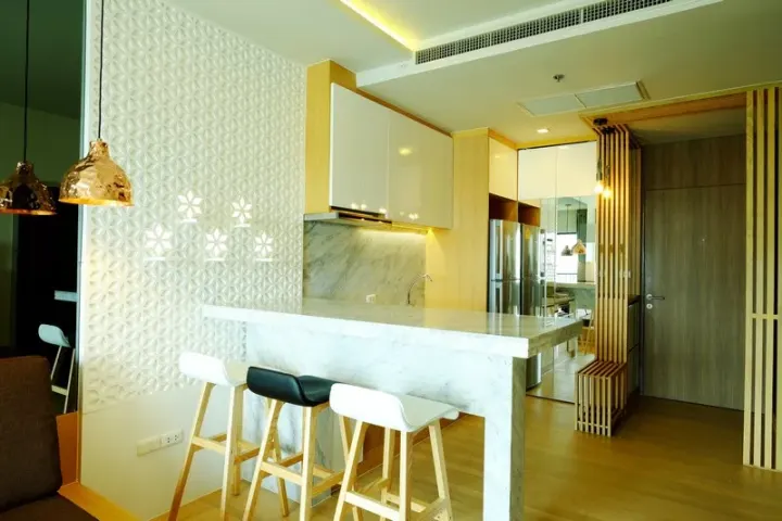 Property photos for Noble Refine