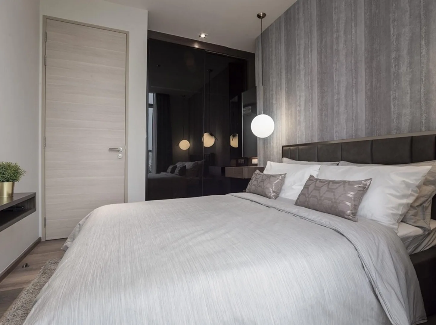 Property photos for Park Origin Phromphong