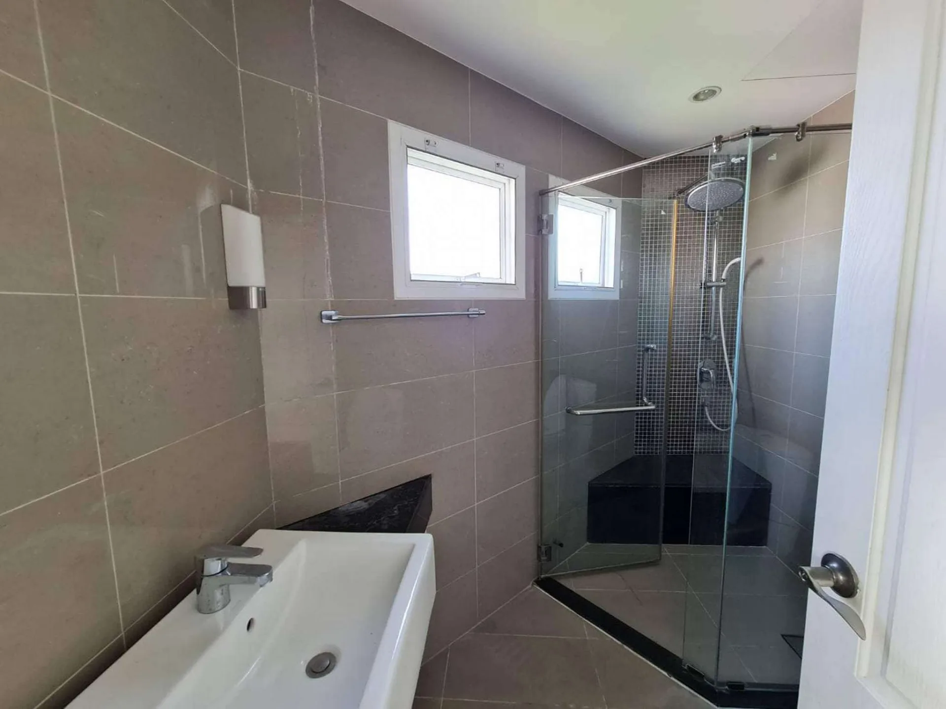 Property photos for Supalai Wellington