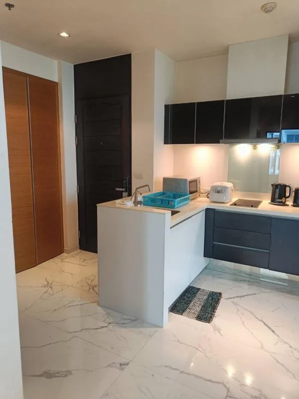 Property photos for Eight Thonglor Residence