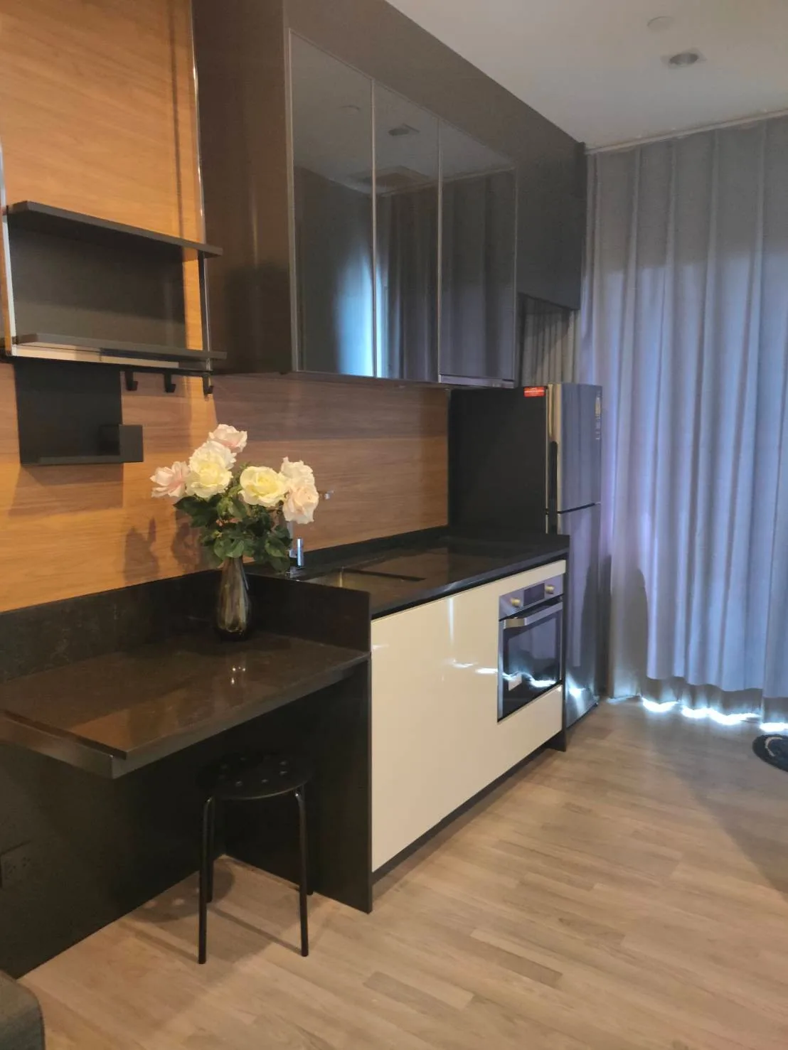 Property photos for The Room Sathorn - St.Louis