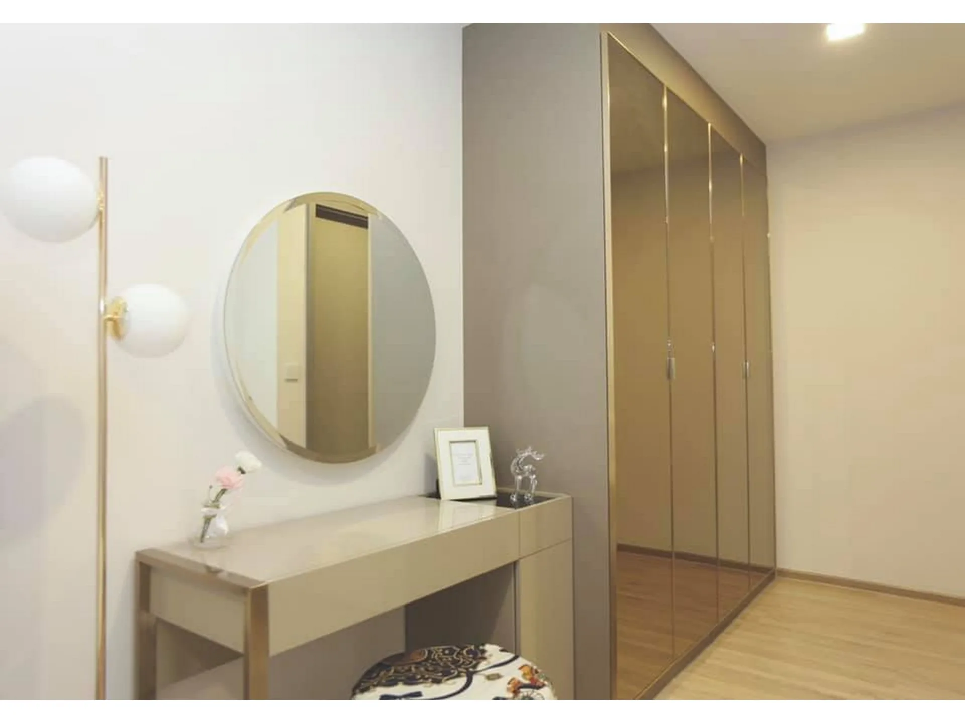Property photos for Taka Haus Ekamai 12
