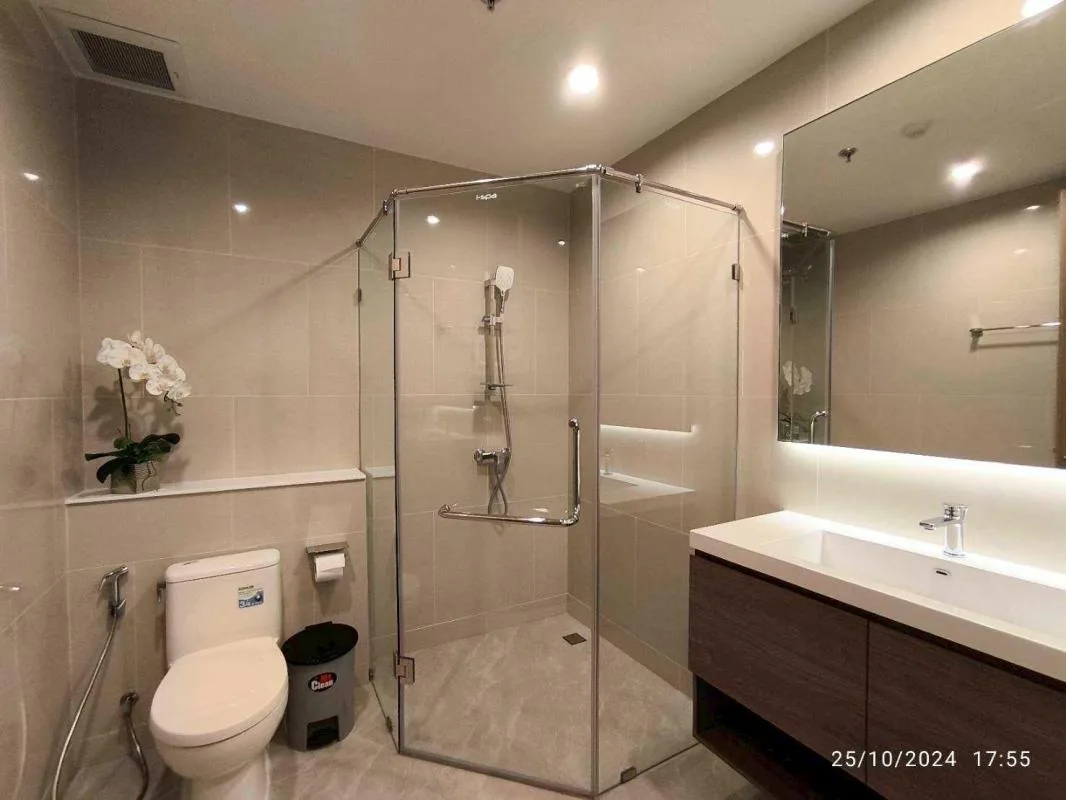Property photos for Sathorn 111