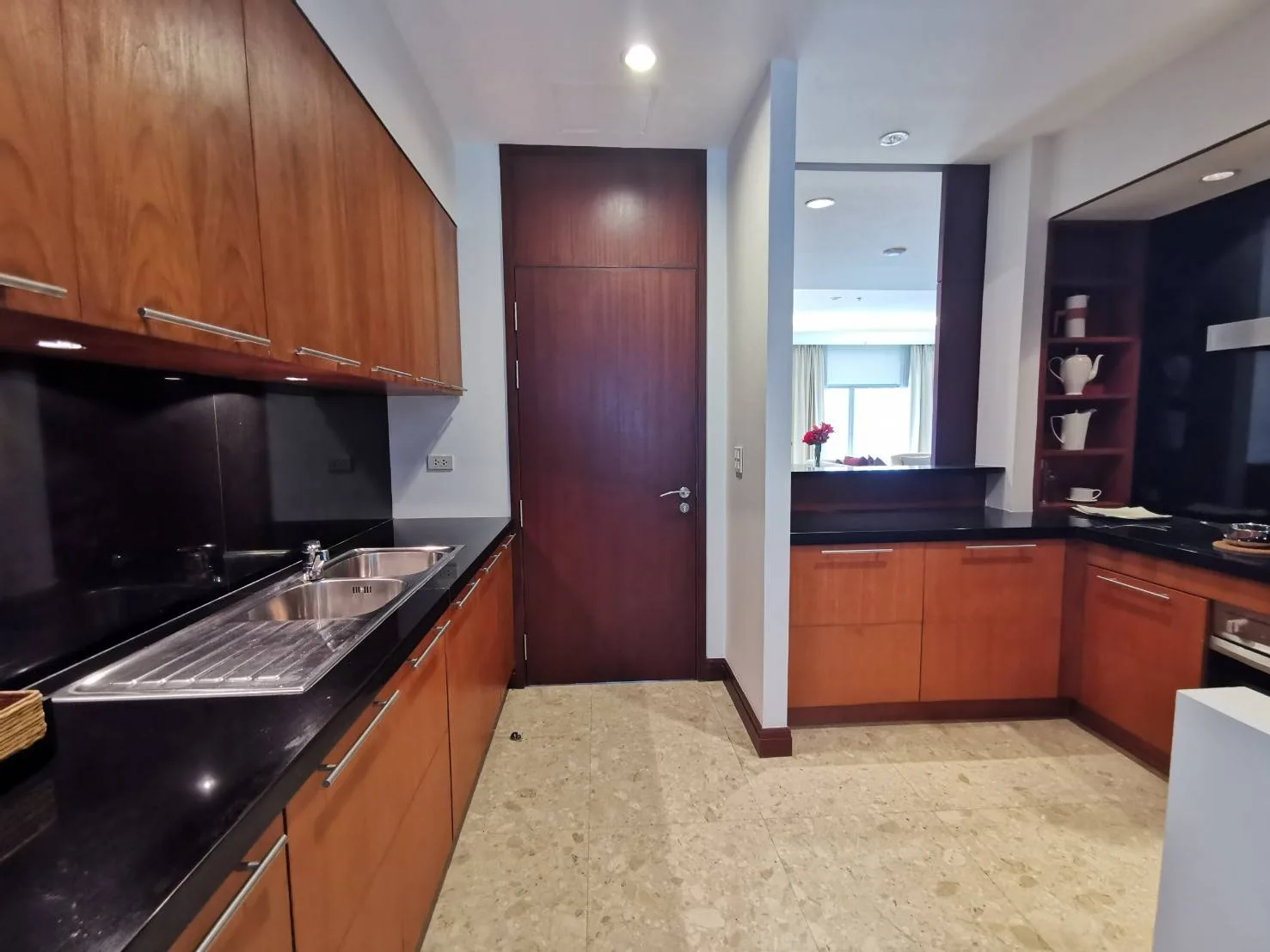 Property photos for Royal Residence Park