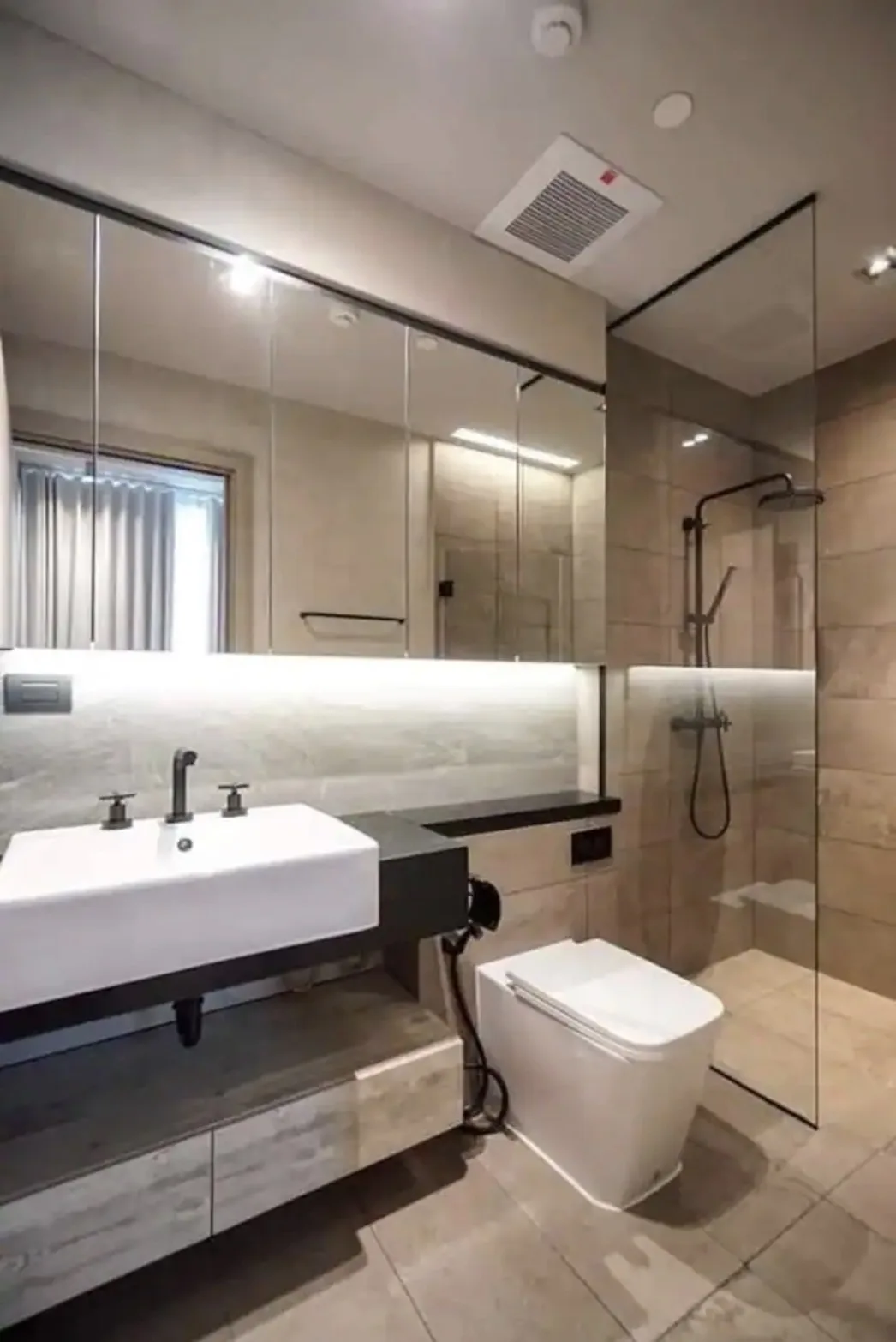 Property photos for The Lofts Asoke