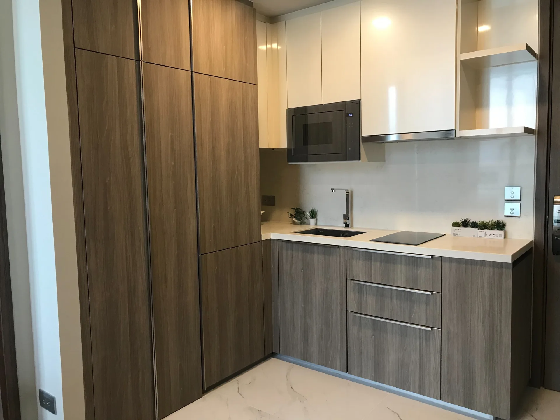 Property photos for Celes Asoke