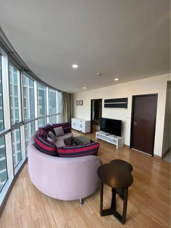 Property photos for Le Luk