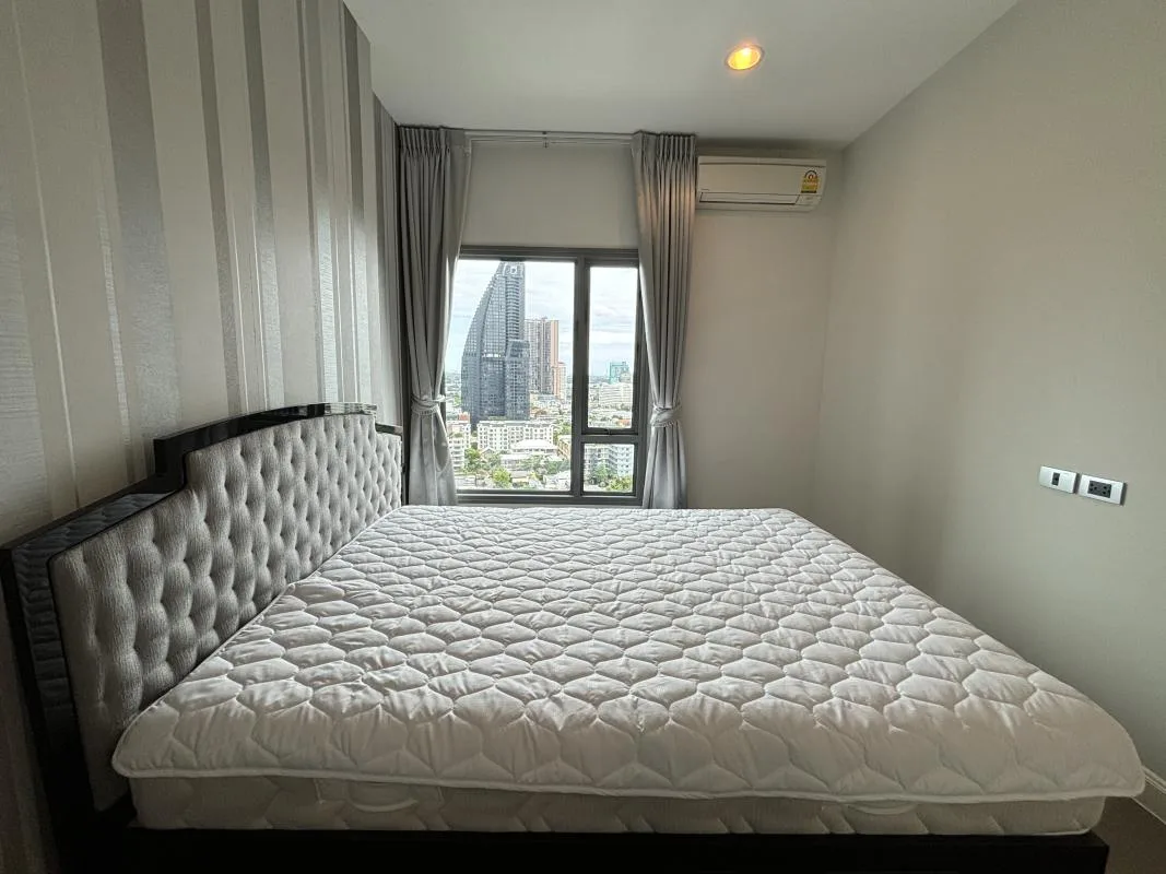 Property photos for The Crest Sukhumvit 34