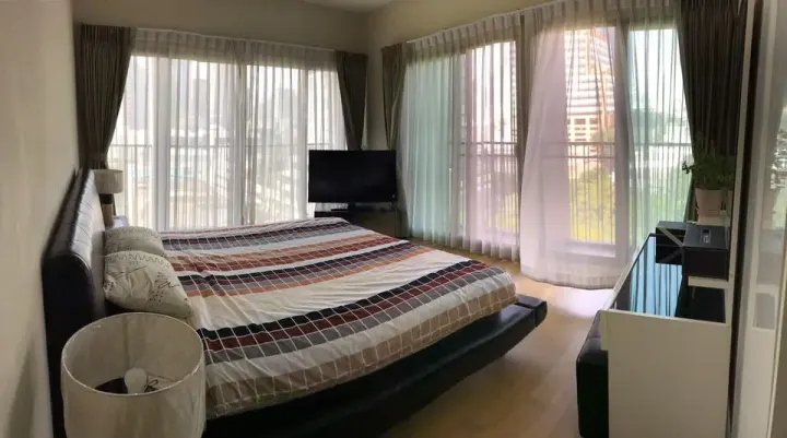 Property photos for Noble Reveal