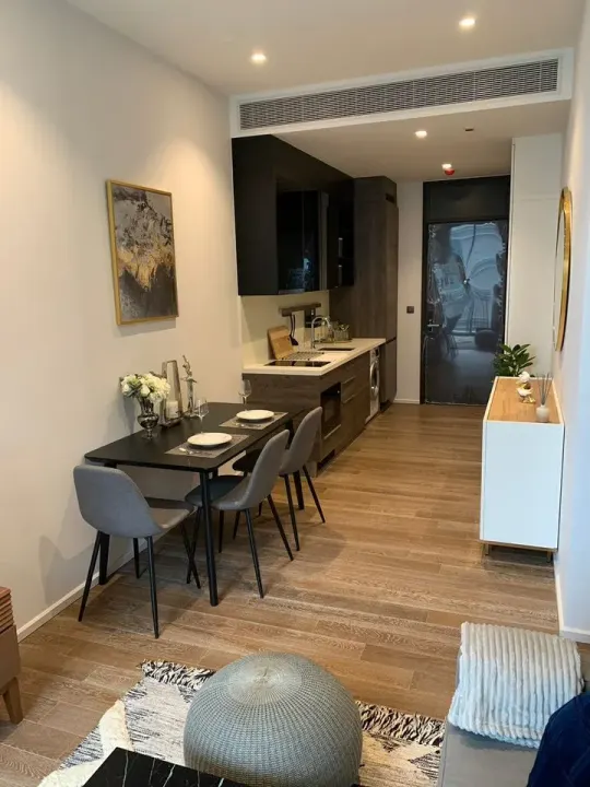 Property photos for Muniq Langsuan