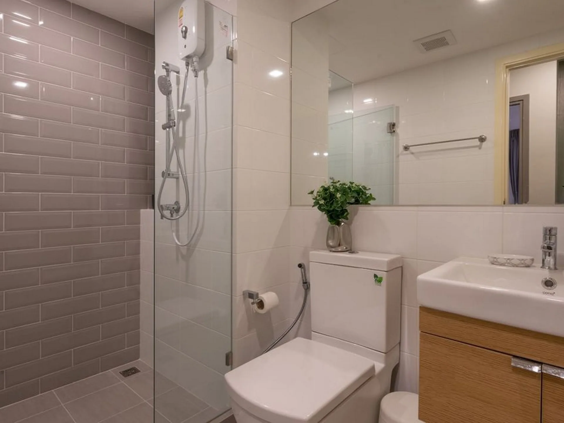 Property photos for Notting Hill Jatujak - Interchange
