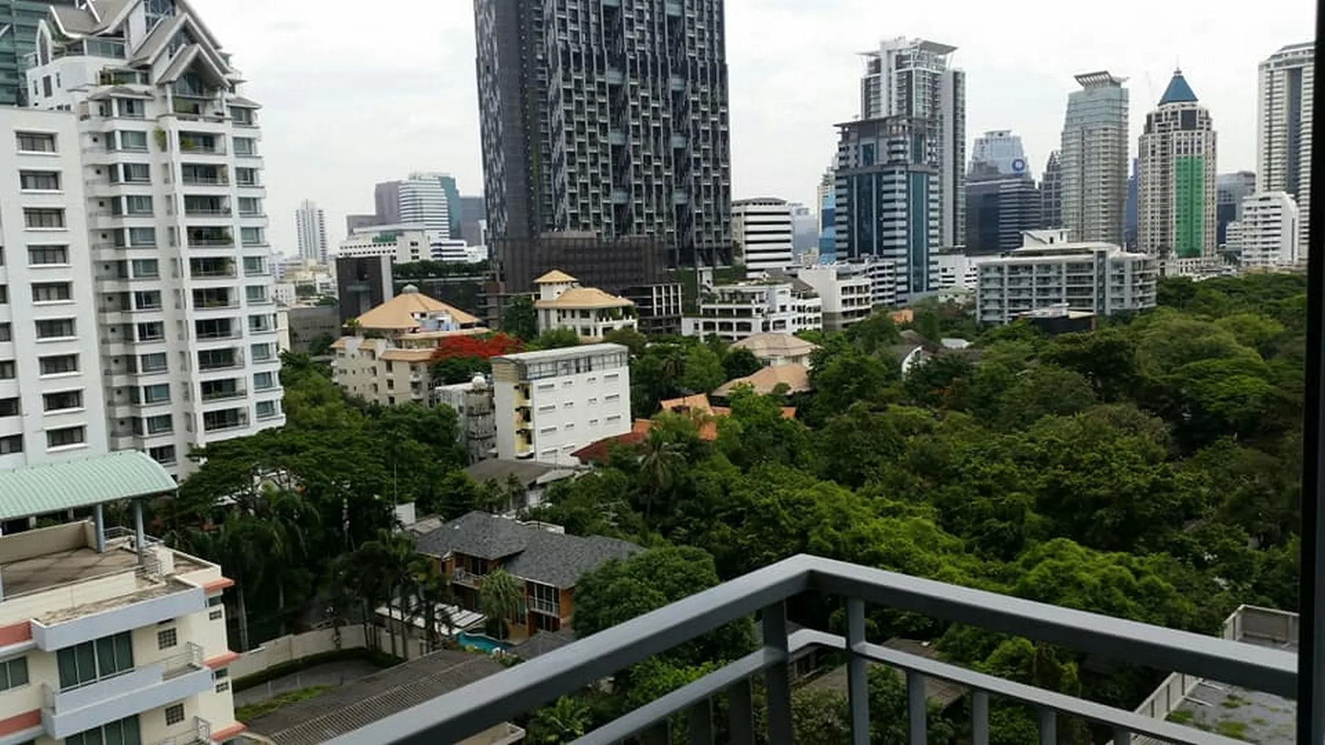 Property photos for Rhythm Sathorn - Narathiwas
