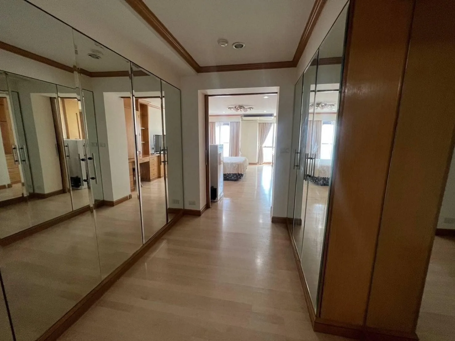 Property photos for Silom Suite