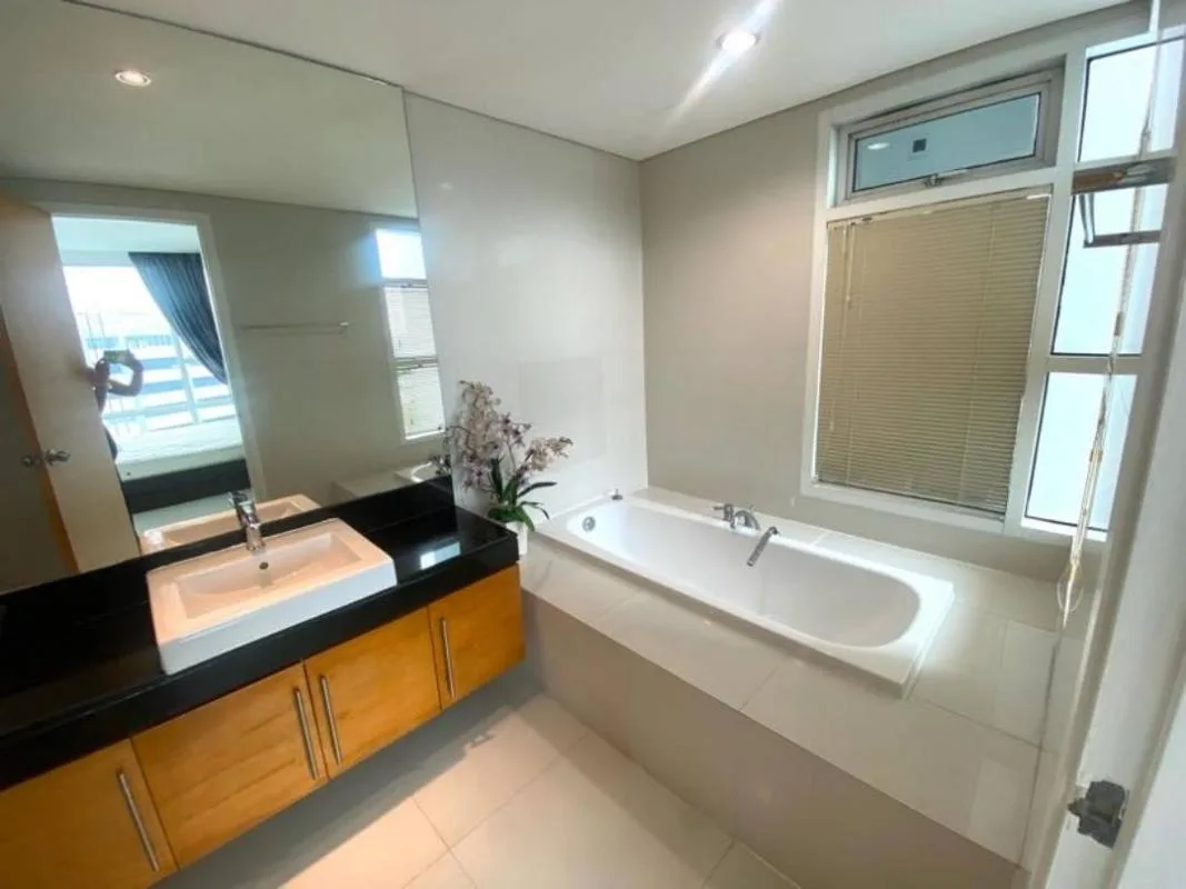 Property photos for Fullerton