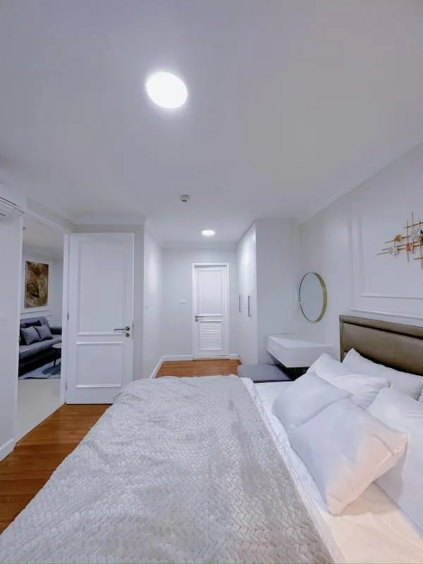 Property photos for The Clover Thonglor
