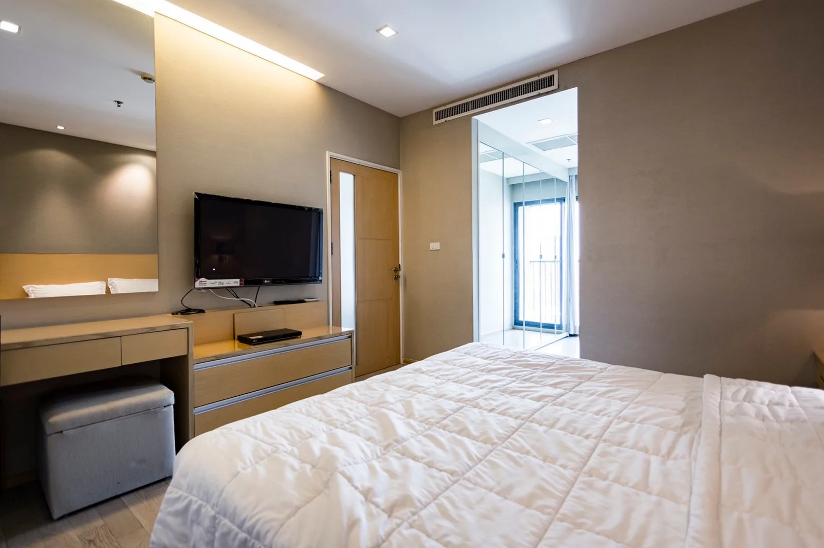 Property photos for Noble Remix