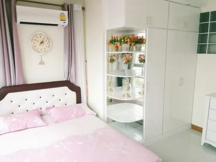 Property photos for Pathumwan Resort