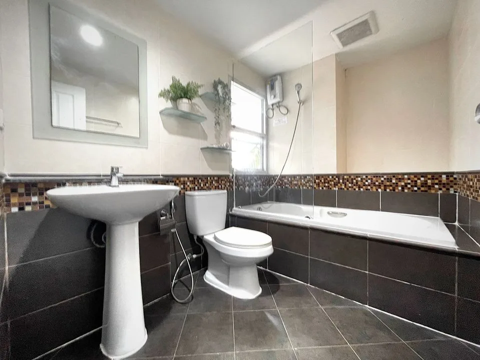 Property photos for The Waterford Sukhumvit 50 Onnut