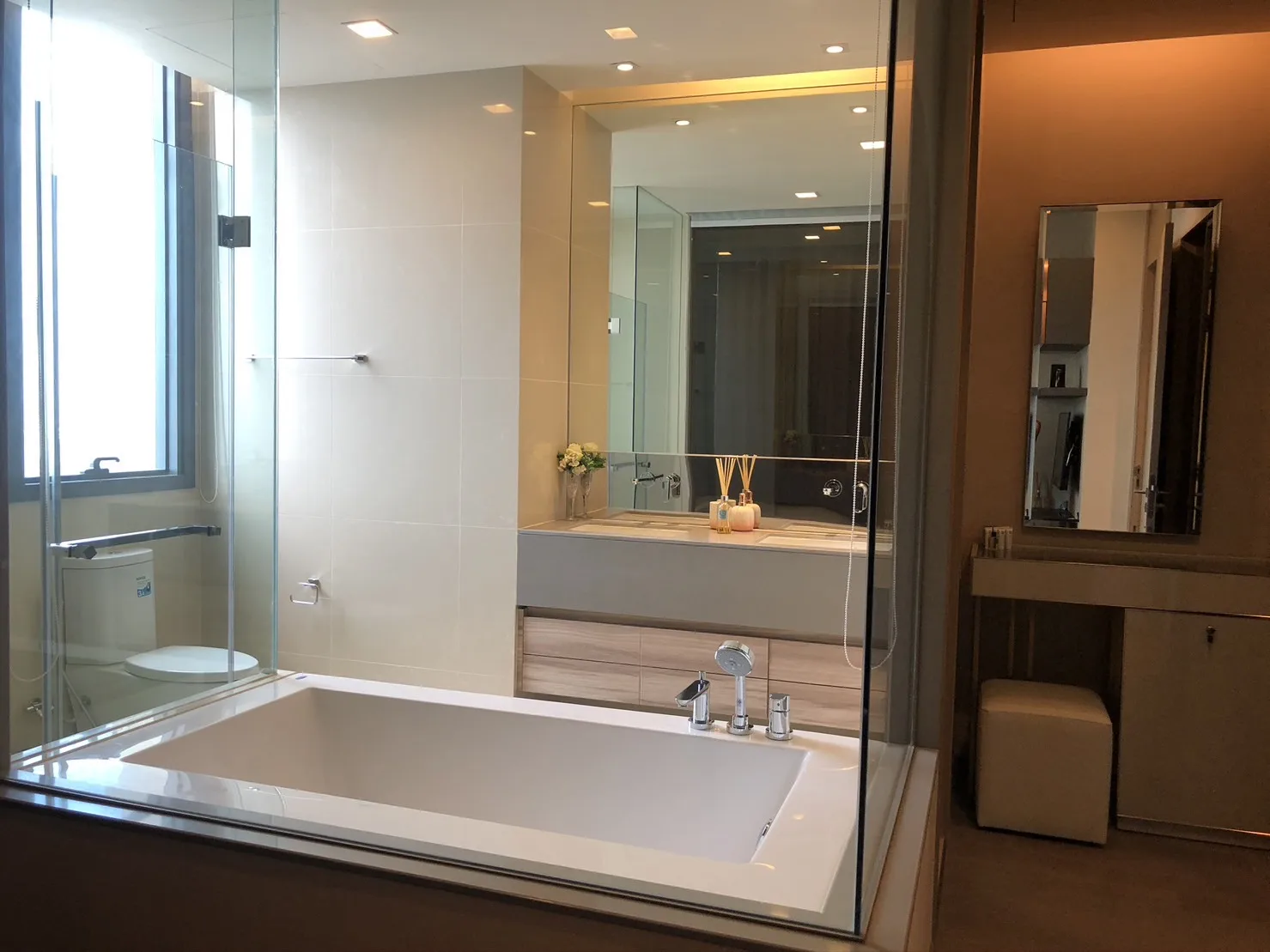 Property photos for The Esse Asoke