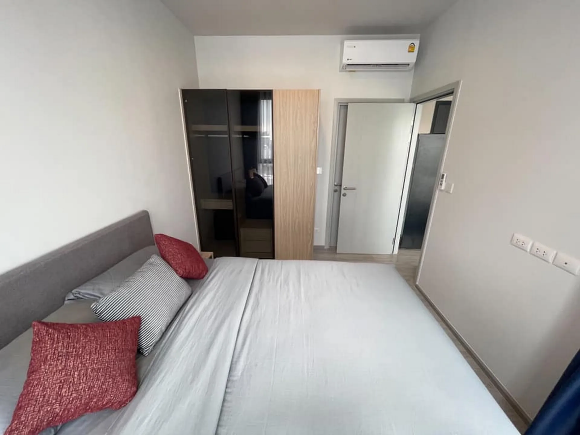 Property photos for XT Ekkamai