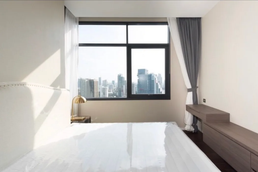 Property photos for The Diplomat 39