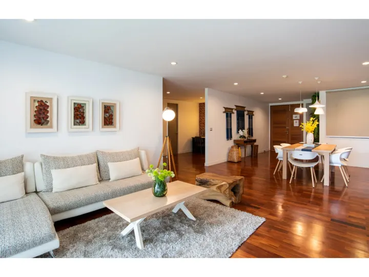 Property photos for Benviar Tonson Residence