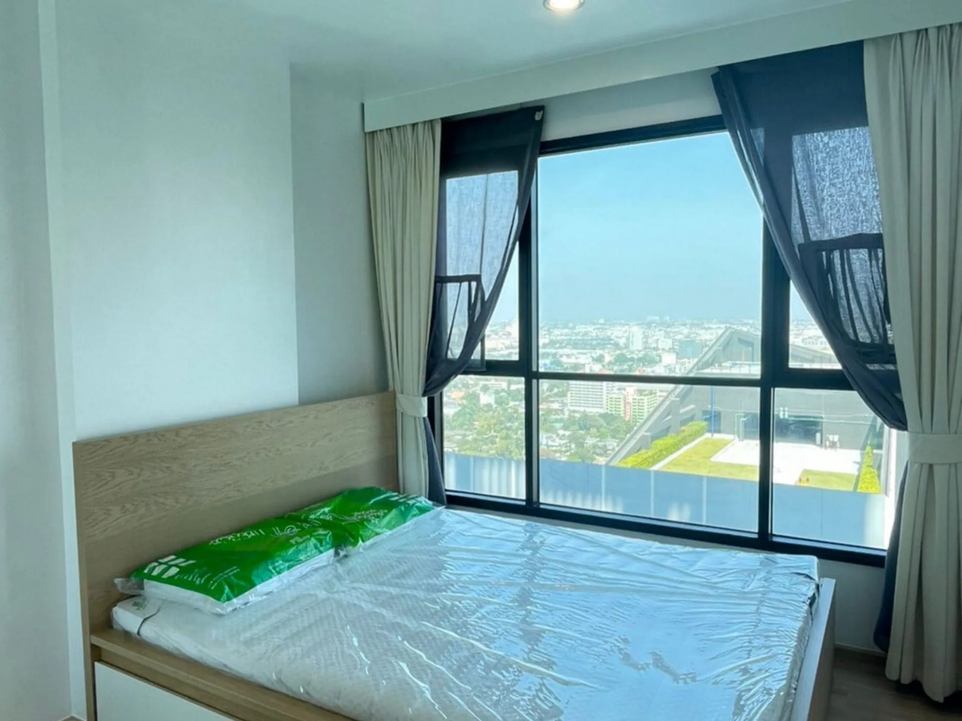Property photos for The Base Rama 9 - Ramkhamhaeng