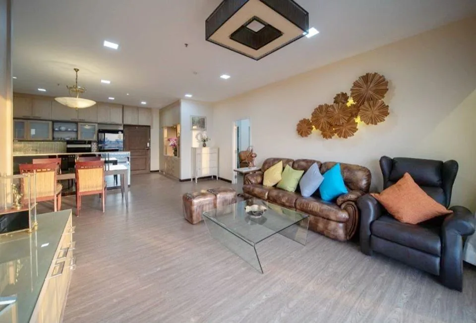 Property photos for The Waterford Diamond