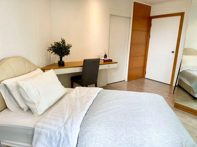 Property photos for The Royal Place 1