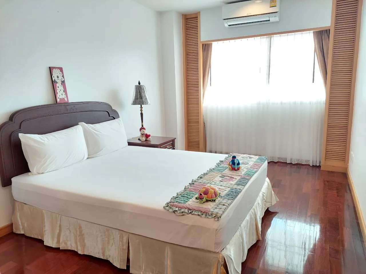 Property photos for Esmeralda Apartments