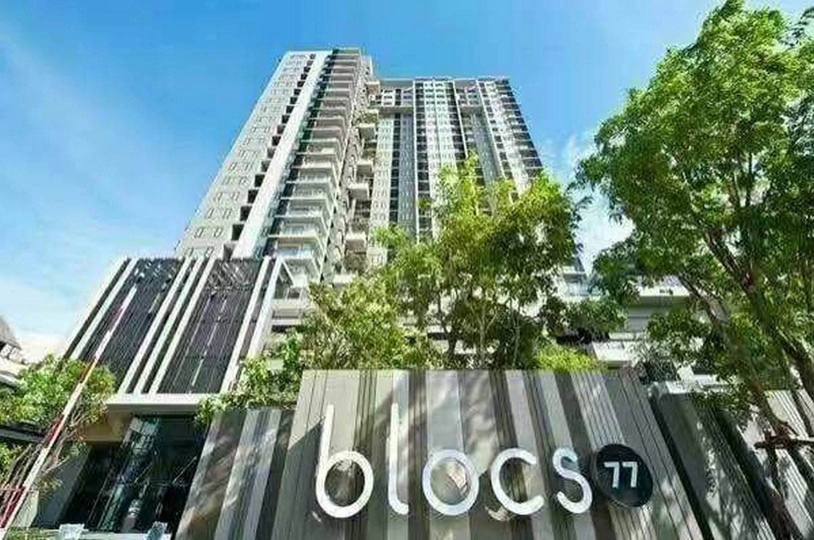Property photos for Blocs 77